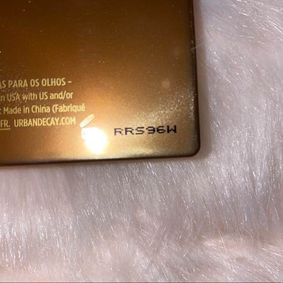 NWT Urban Decay Naked Honey Eyeshadow Palette - Picture 9 of 9